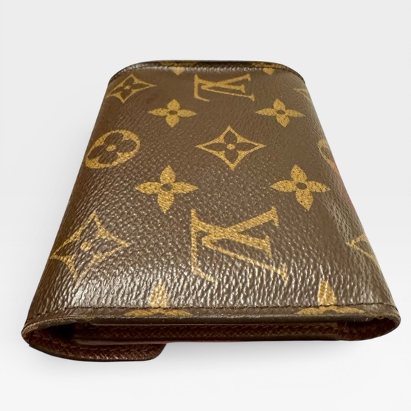 LOUIS VUITTON 2019 Monogram Victorine Wallet - Picture 4 of 16
